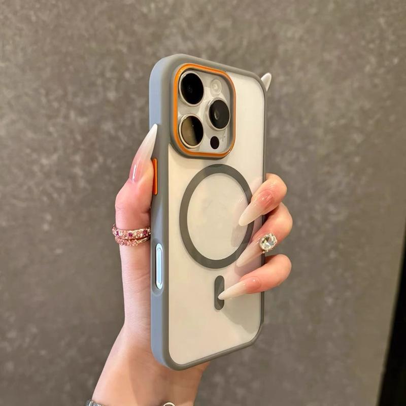 Contrast Color Lens and MagSafe-Compatible 17 Pro Max Case for iPhone 15