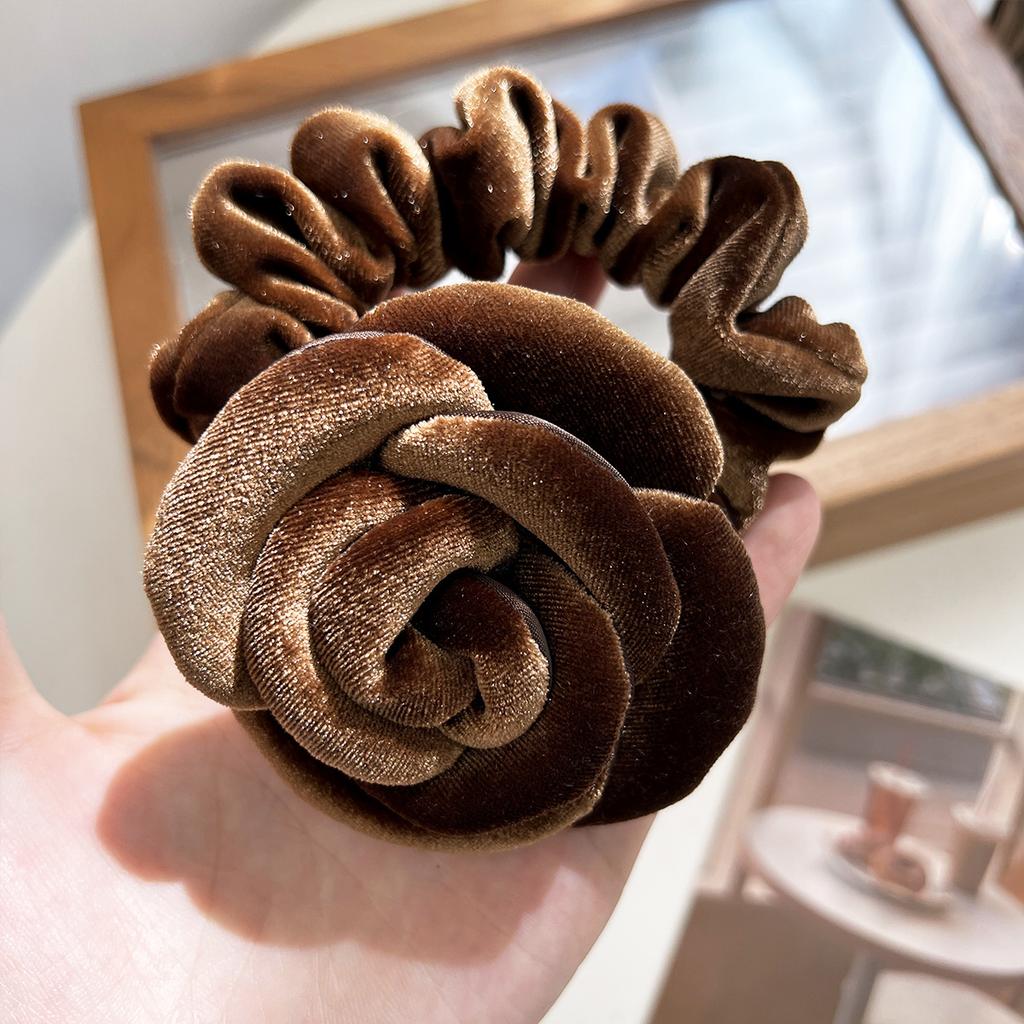 Gentle Temperament High-end Feel Handmade Velvet Rose Petals Intestinal Circle Internet Famous Low Ponytail Headband Retro