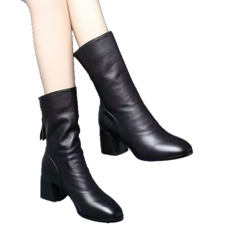 Neue Damenstiefel und -schuhe aus weichem Leder mit wasserdichter Plateausohle, dicken Absätzen und seitlichen Reißverschlüssen, Einzelschuhe