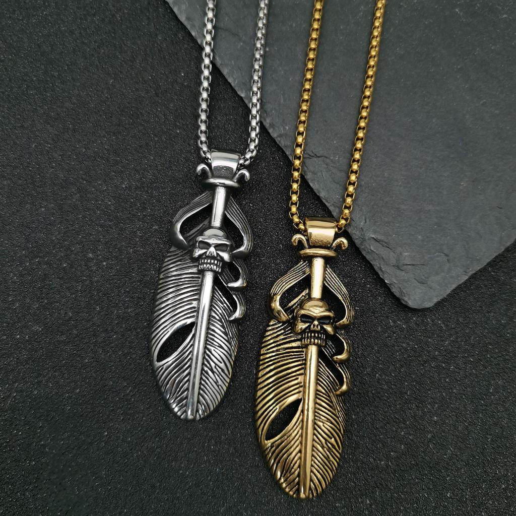 2023 New European & American Men's Punk Feather Wing Necklace