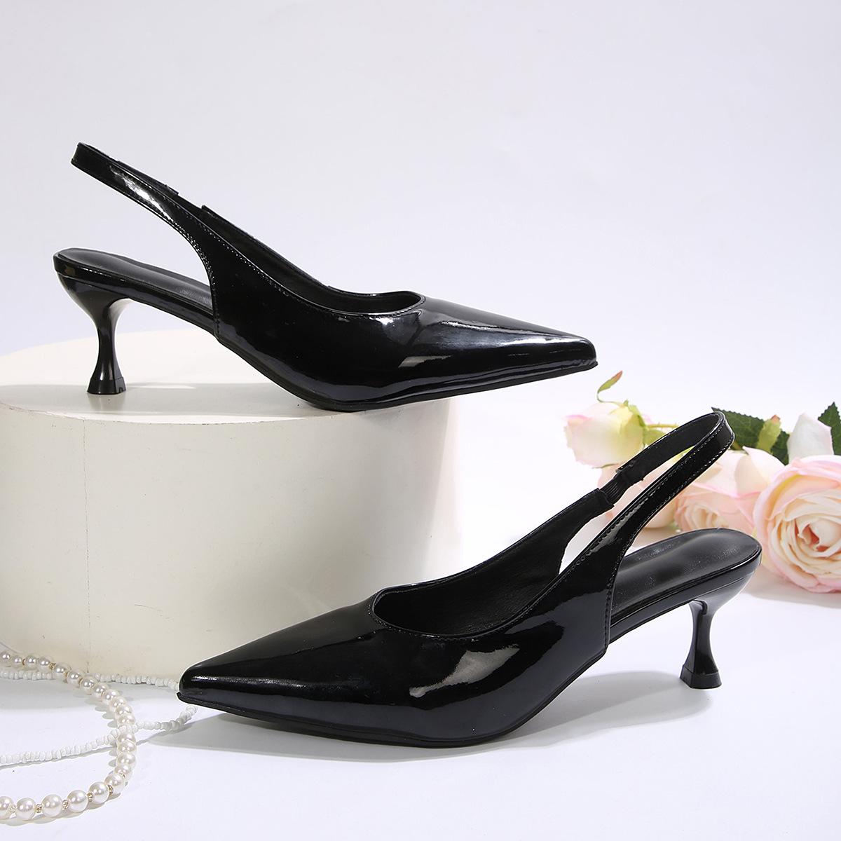 

2025 однотонные туфли с пряжкой на одно слово, с острым носком и тонким каблуком, модные туфли-лодочки, женские красивые рабочие профессиональные туфли-лодочки, универсальные женские 42 чёрный