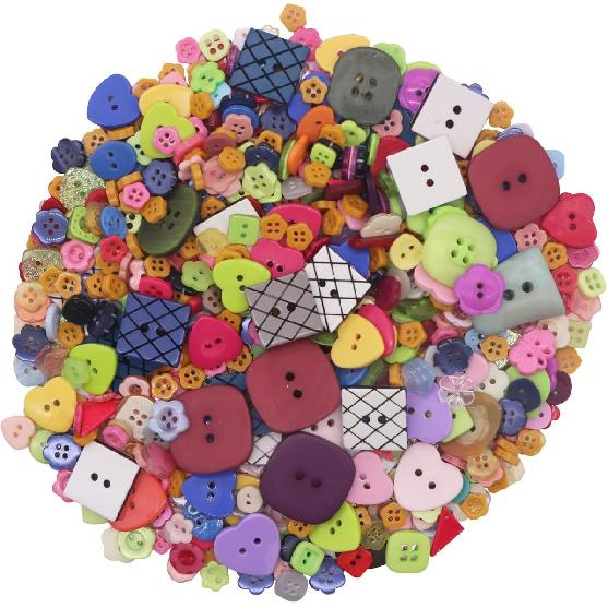 Wepetyo 660 Pcs Resin Buttons Assorted Sizes 2 and 4 Holes Round Craft Buttons for Adult Sewing,Kids Manual Button Painting,DIY Crafts(Rainbow)