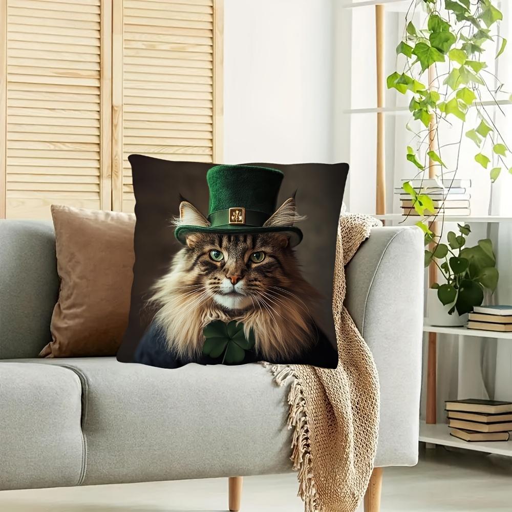 1pc Maine Coon Cat St. Patrick's Day Pillowcase, Soft and Comfortable Polyester Short Plush Fabric, Single-sided Print, Does Not Include Pillow Insert