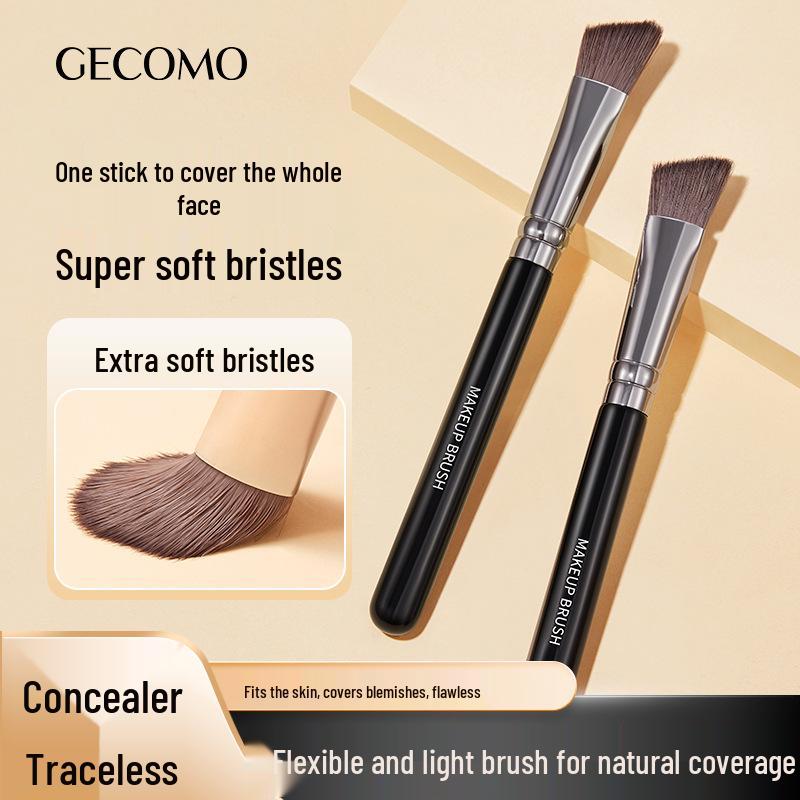 GECOMO Soft Bristle Triangle Concealer Brush for Flawless Coverage of Acne, Scars, Nasolabial Folds, and Spots