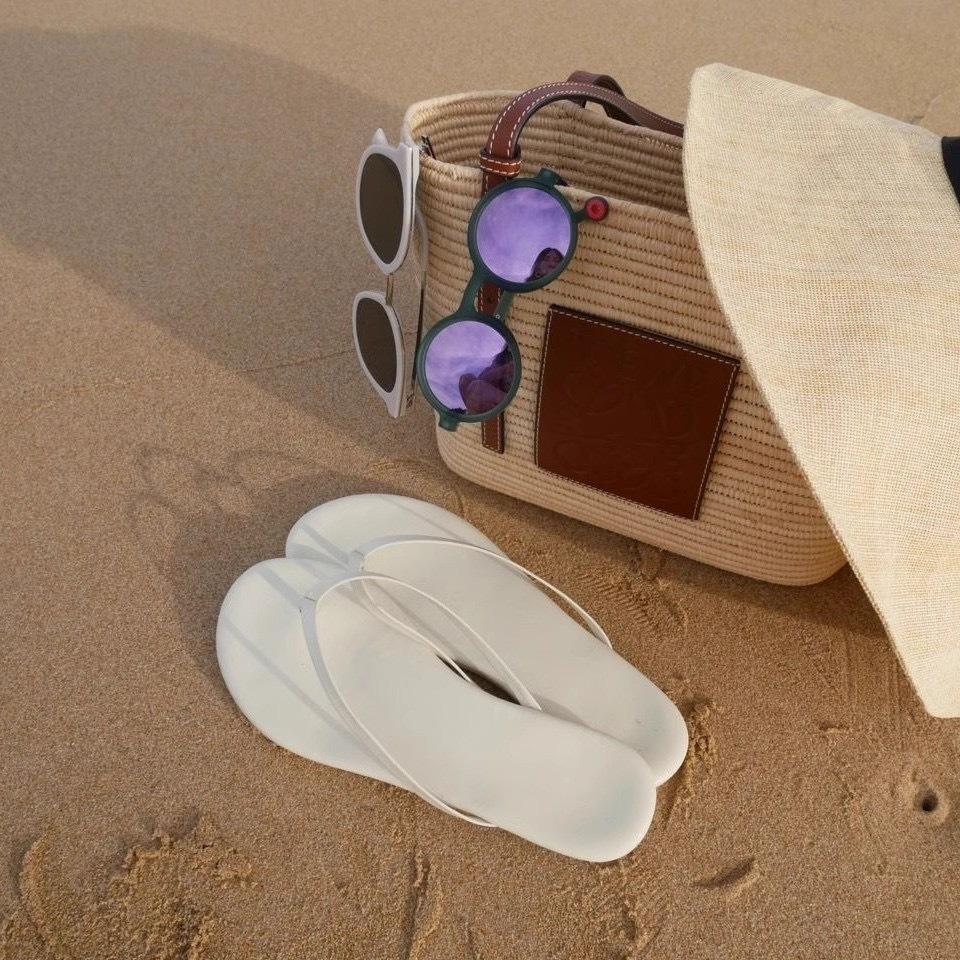 Sheepskin Version~ Simple Leather with Toes Flip-flops for Women In Summer, Expensive and High-end Flat-bottomed Half Slippers Sandals