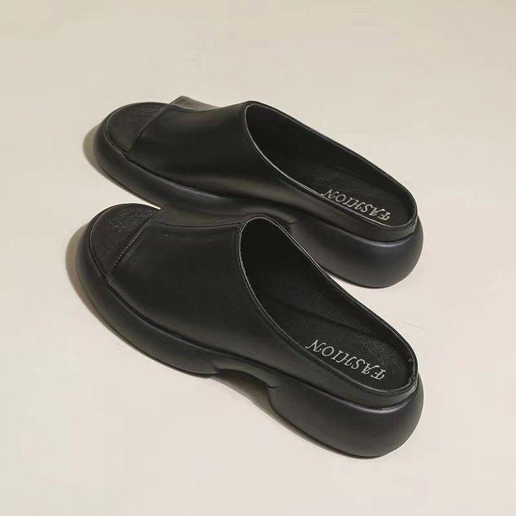 Women's large-size slippers outer wear 2025 summer new versatile and explosive thick-bottomed one-word drag comfortable soft-bottomed cool slippers