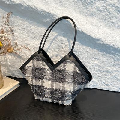 Bag Women's Light Luxury New Ins Trendy Fashion Plaid Shoulder Bag Casual Versatile Hand Carry Tote Bag