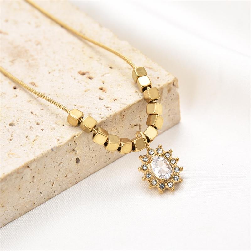 

Stainless Steel Heart Green Zircon Pendant Necklace Geometric Colorful Crystals Chain Luxury Jewelry Gifts for Women 45cm