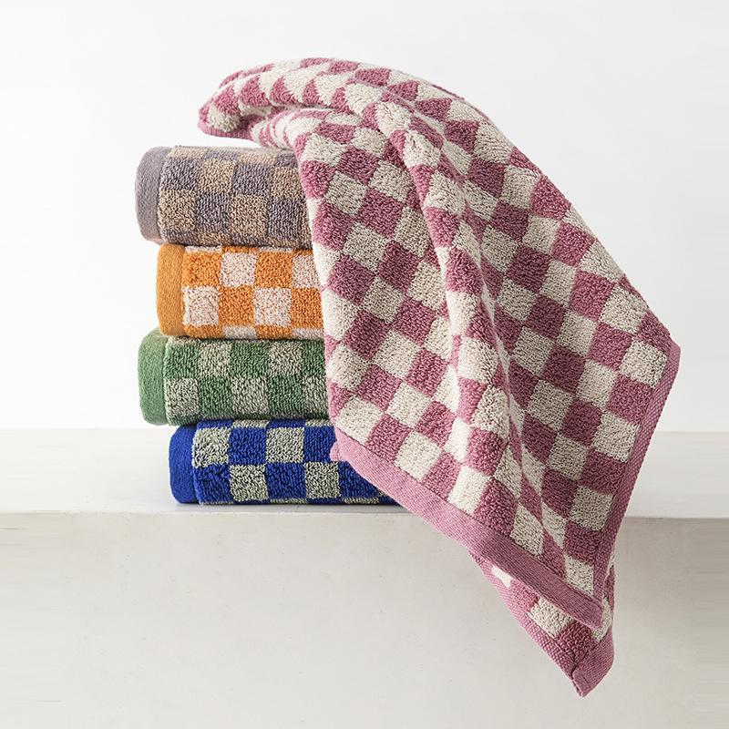 100% Cotton Checkerboard Towel - Absorbent, Thick, and Soft (34x75cm)