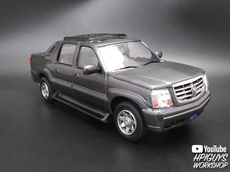 AMT 2005 Cadillac Escalade EXT SUV Pickup Plastic Model AMT1317 Molding Color 1/25