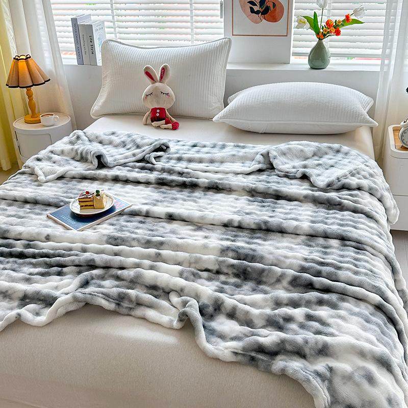 Luxurious Faux Rabbit Fur Bed Blanket - Soft, Thick, and Warm Throw All Seasons, Versatile for Sofa, Shawl, Travel, and Gifts