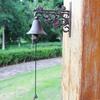 Cast Iron Wall Mounted Hand Cranking Bell Europeam Vintage Handmade Garden Decor Rustic Iron Welcome Door Bell Room Decoration