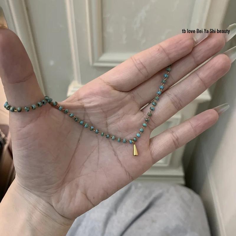 

Элегантное ожерелье с подвеской из зеленых бусин для женщин - Стильная легкая роскошь 2025