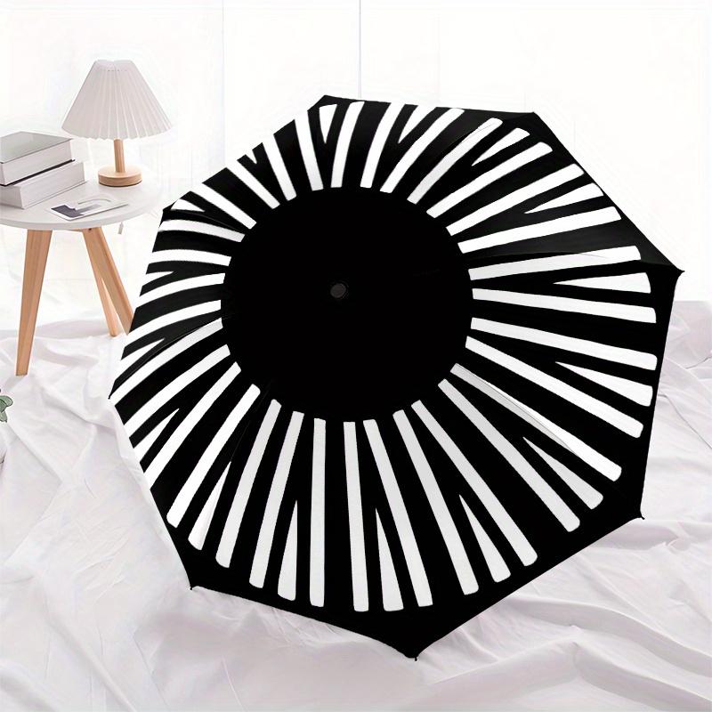 Abstract Circular Patterned Wheel DesignUmbrella, Portable 3-FoldCompact Umbrella for Men & Women Gift