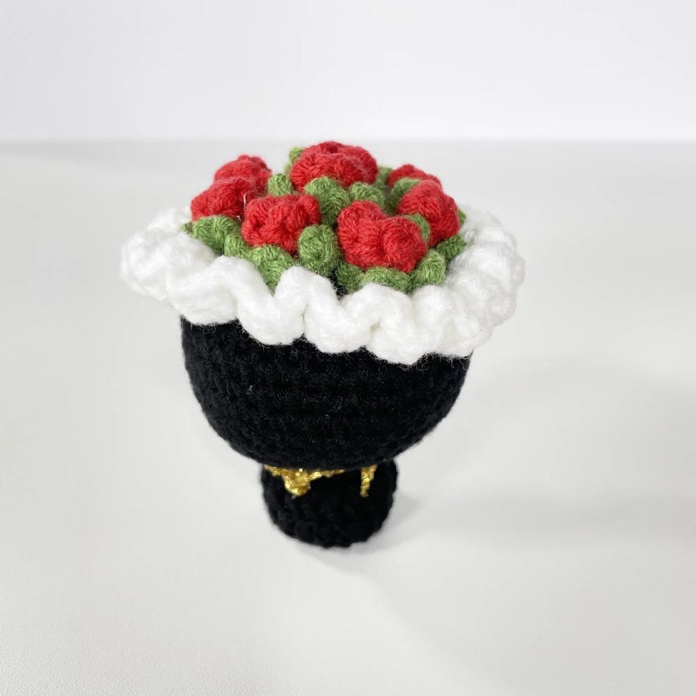 Mini Crochet Holding Flower Bouquet Ornament Valentine's Day Gift Party Decor Handmade Knitted Flowers Bouquet Home Room Decor