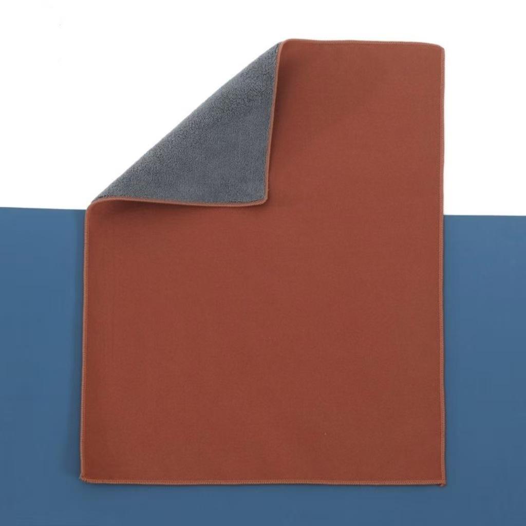 

Премиальное замшевое полотенце для мытья автомобиля: Не линяет, обладает высокой впитывающей способностью, быстро сохнет для эффективной уборки. 30x30cm/500g кофейный