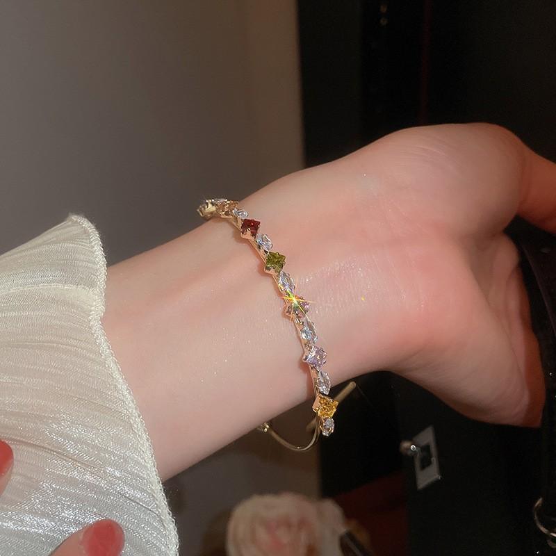 Super Flash Zircon Round Heart-shaped Flower Multi-layer Open Bracelet Exquisite and Beautiful Bracelet Light Luxury Jewelry Women