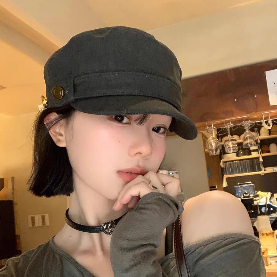 2025 Women's Vintage Distressed Flat Top Beret - Slimming Literary Duckbill Hat Trend