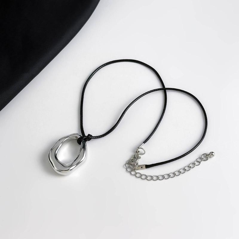 Pendant Chokers Chain Necklace Irregular Shaped Pendant Necklace Alloy Material Party Jewelry for Girls Women Gifts