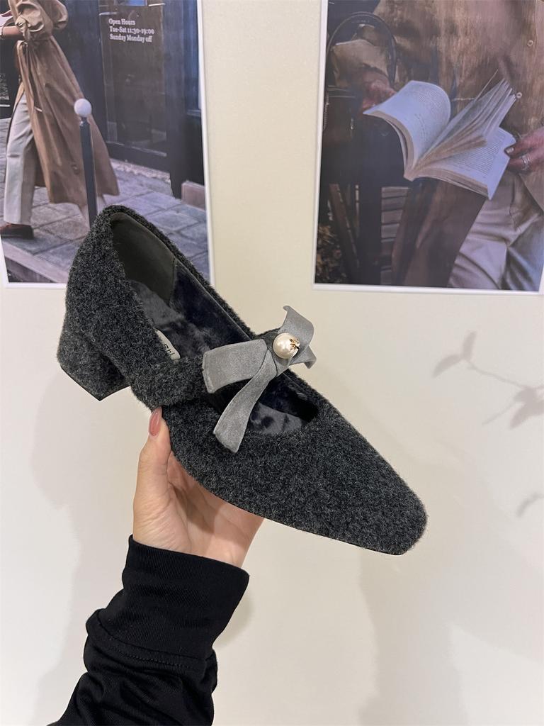 French Thick Heel Gray Single Shoes with Skirt Evening Shoes Women's Shoes 2025 Autumn and Winter Velvet Mary Jane Fluffy Shoes