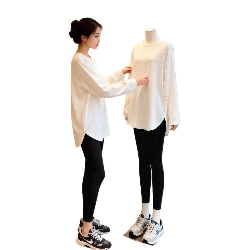 Women's White Velvet Layering Long T-Shirt: Loose, Brushed, Thickened, With Slits. Ideal as Winter Base Layer, Covers Buttocks.