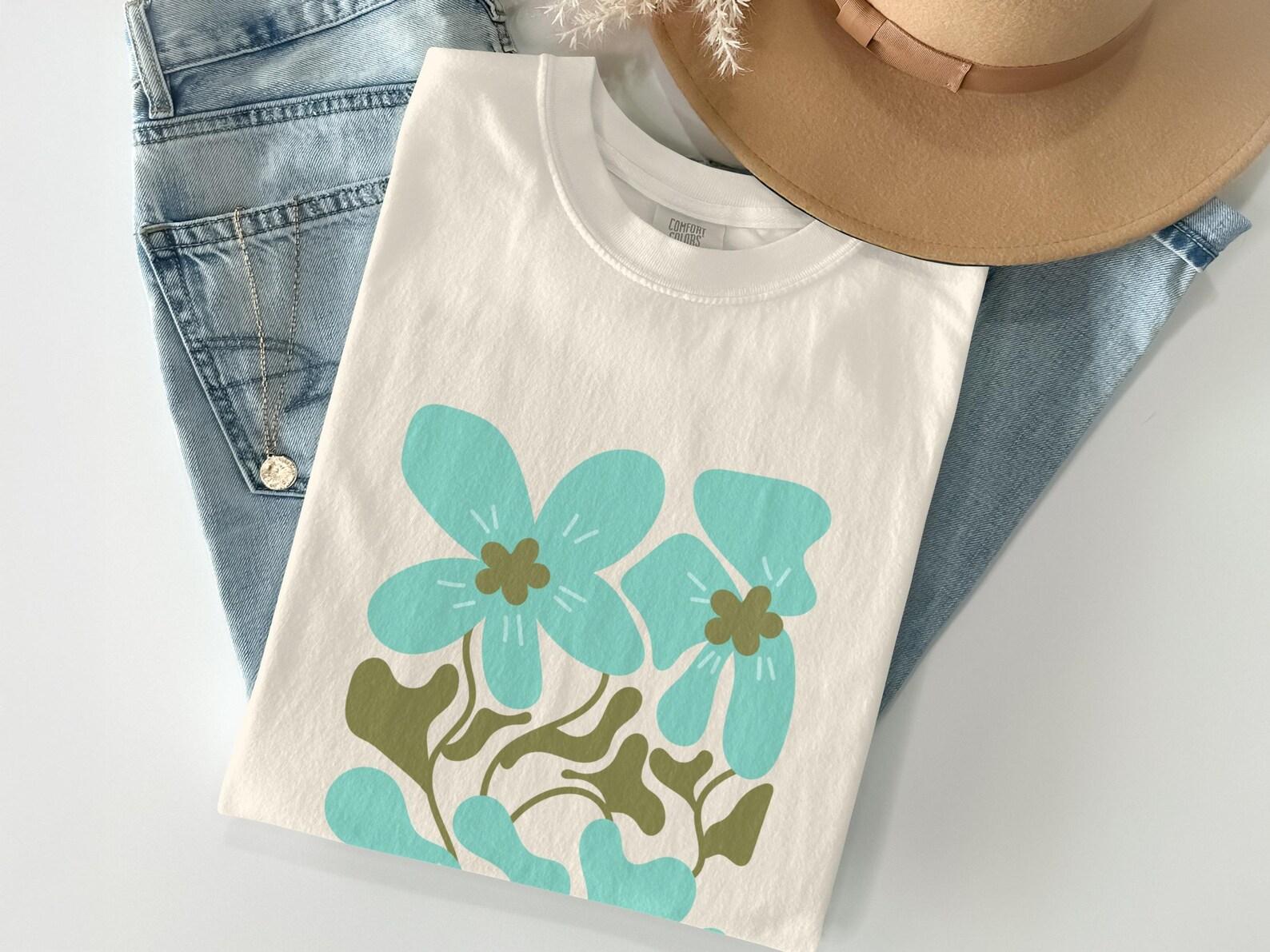 Boho Floral T-Shirt, Gardener Gift, Cottagecore Nature Top M
