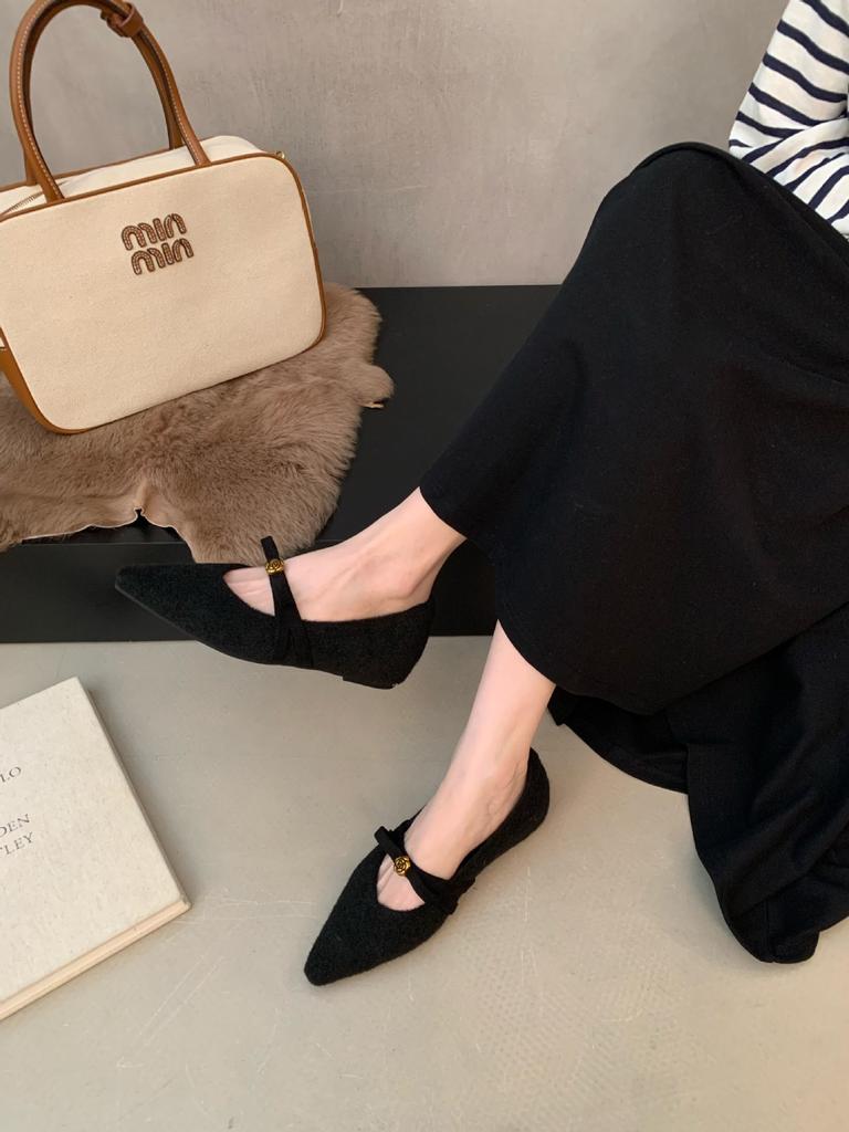 2025 autumn new pointed head with bow inner height commuting temperament women's single shoes