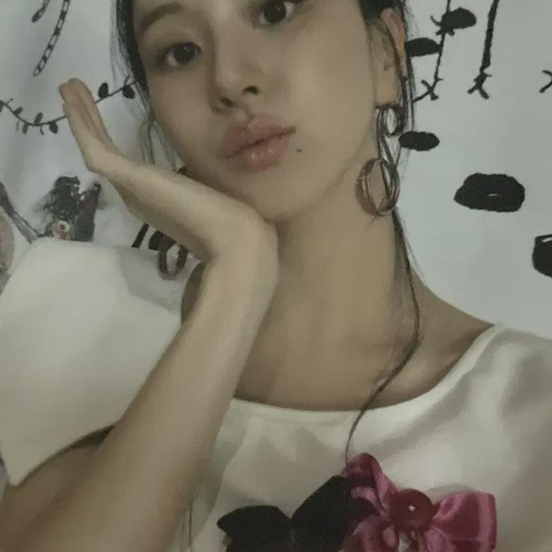 Twice Chaeyoung Solo Is Broadcast Photocard