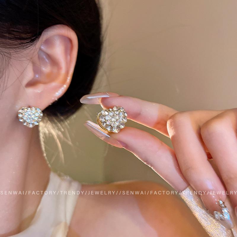 Super flash rhinestone love ear buckle temperament earrings design sense earrings