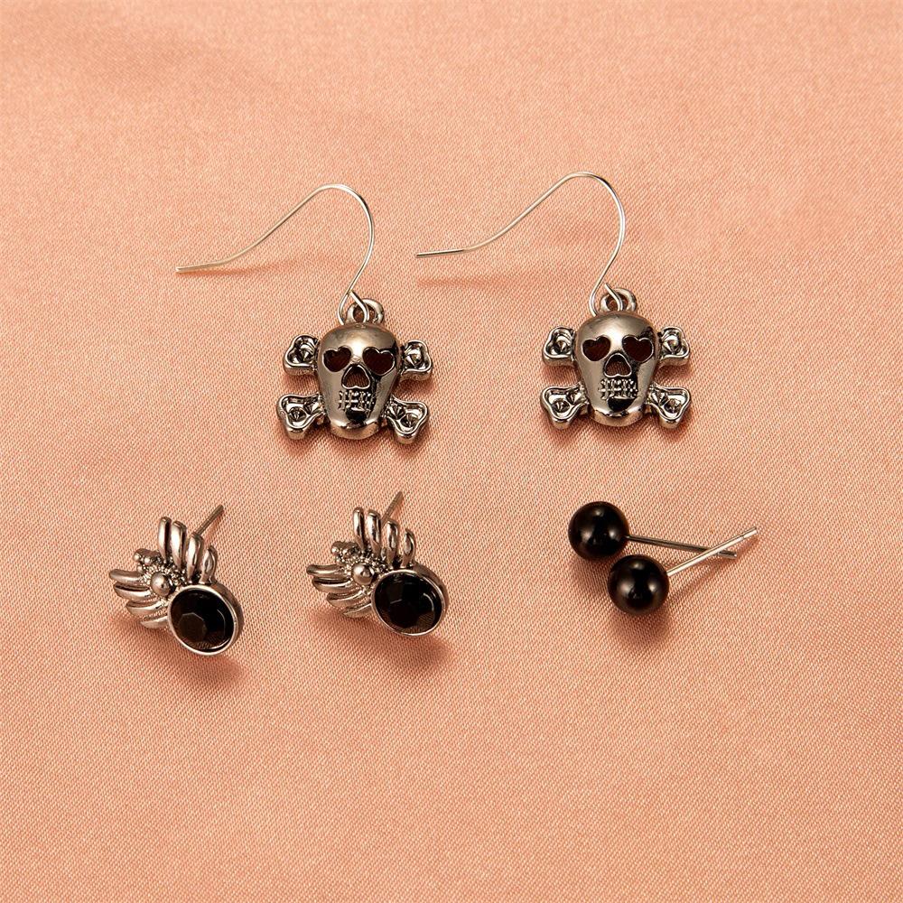 Unique Halloween Earrings: Creative Skull, Pumpkin, Bat, Fun Studs