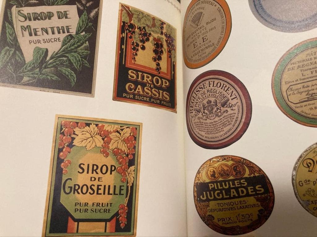 [USED] Vintage Romantic Catalog of Paris