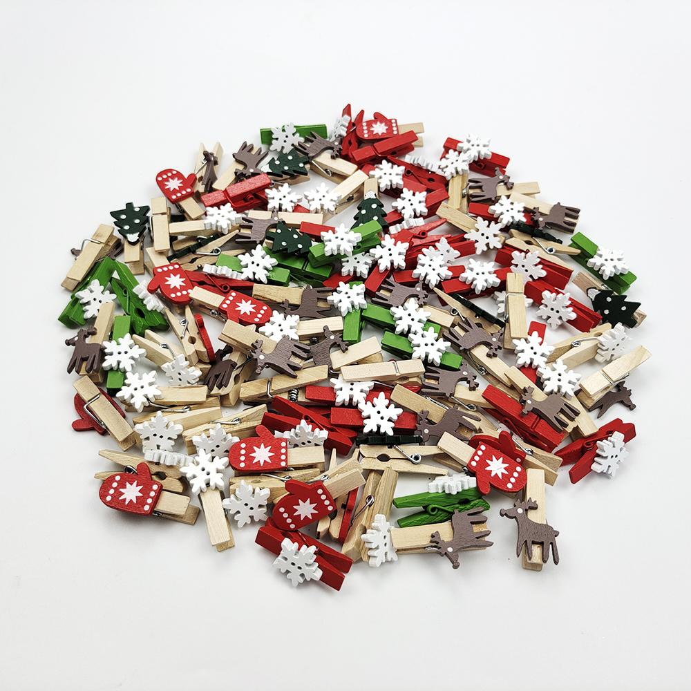 

100 шт. разноцветных рождественских мини-деревянных зажимов, красных, зеленых, со снежинками и оленем, украшения для рождественской елки, аксессуары для рождественских украшений 2023 года