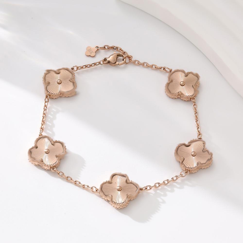 Acciaio al Titanio 15mm Bracciale Quadrifoglio Doppio Lato Fortunato Quadrifoglio Laser Cinque Fiori Bracciale