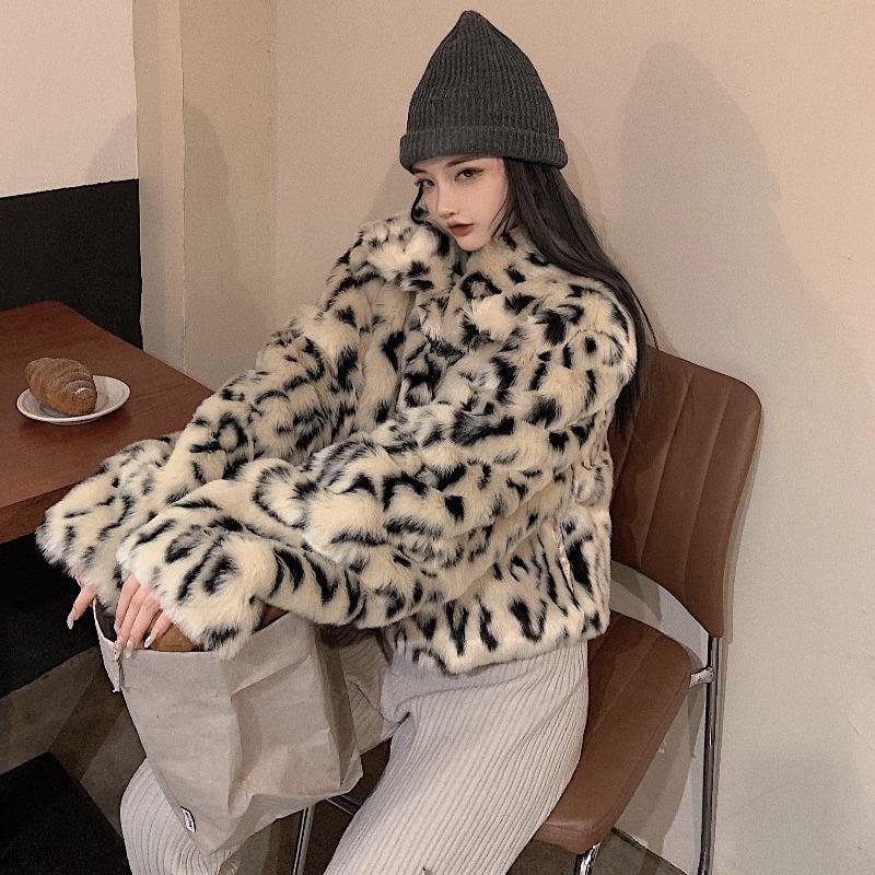 Leopard Print Padded Short Coat Women's Autumn and Winter Thickened New Loose Daughter Gold Wind Fur Small Top