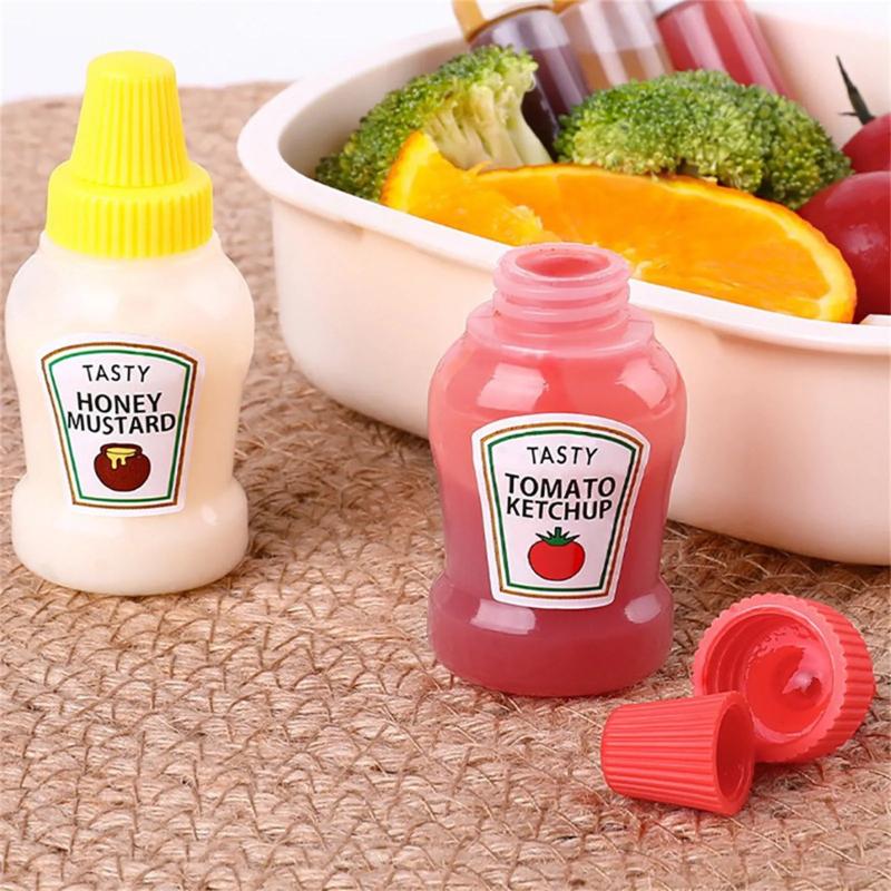 Mini Portable and Cute Sauce Bottle, Plastic Seasoning Squeezing Sauce Bottle, Japanese-style Salad Dressing Portioning Bottle