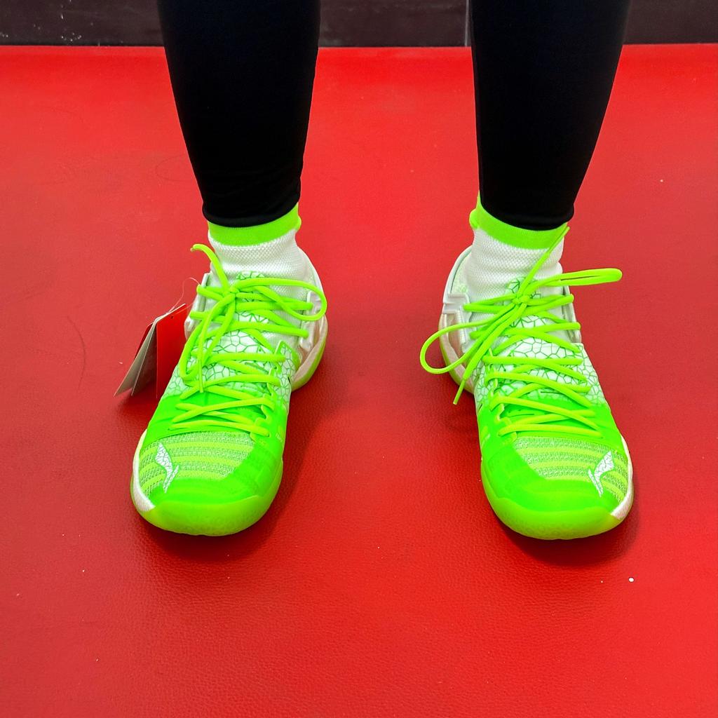 Li Ning Roar 2 Cushioning Support High top Badminton Shoes Unisex Neon Tender Green/Standard White AYAQ011-3 /