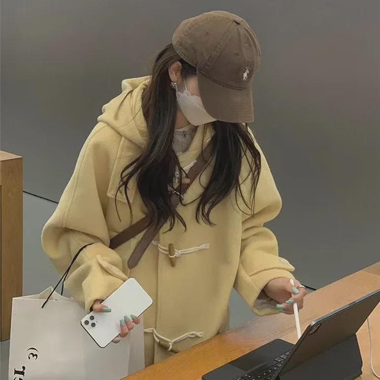 2023 Women's Mid-Length Hooded Wool Coat with Horn Buttons - Trendy Autumn/Winter Fashion