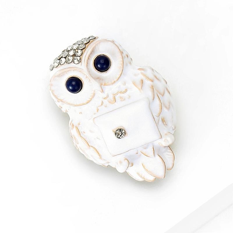 Stylish Owl Shaped Brooch Zinc Alloy Badge Pin Lightweight Comfortable Wear Chest Jewelry Accessory For Daily Wear