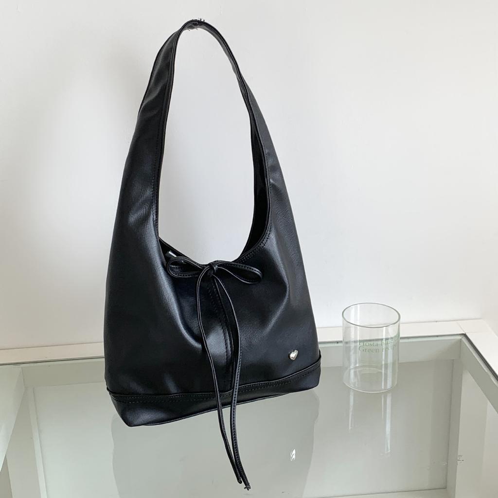 Korean Niche Commuter Women's Bag 2025 Versatile Casual Bag French Bow Tie Strap Single Shoulder Underarm Tote Bag
