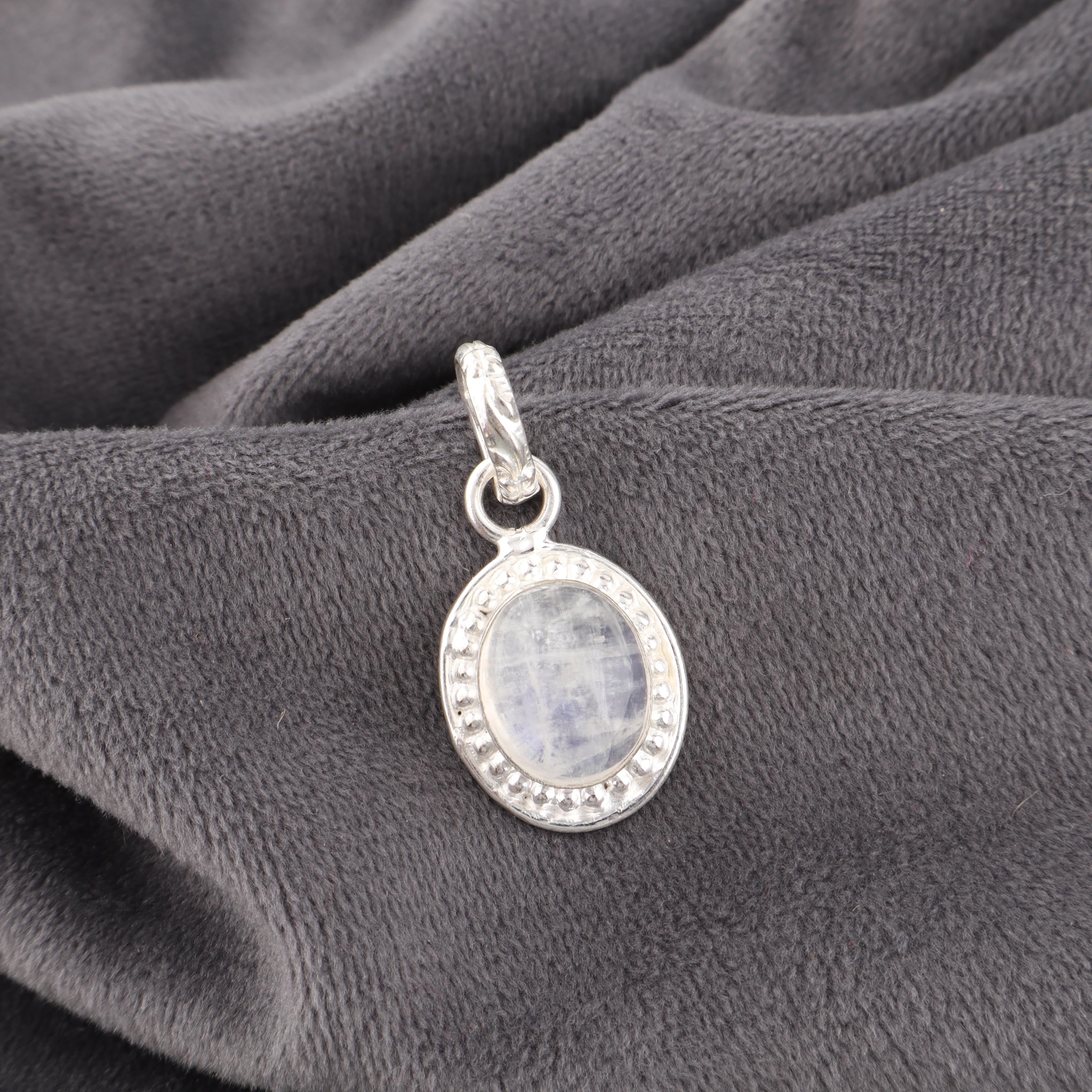 

Ювелирные изделия с радужным лунным камнем, 925 пробы, кулон из цельного серебра, кулон ручной работы с драгоценными камнями для женщин 1.20 inches белый