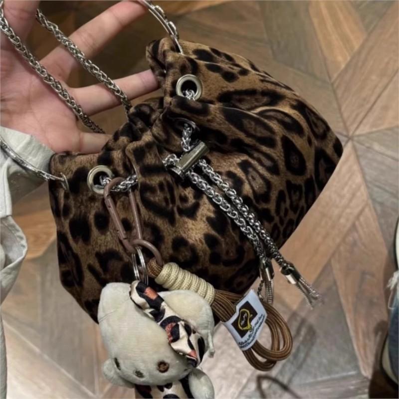 Hot Girl Retro Leopard Pattern Bucket Handbag Women Chic Chains Drawstring Shoulder Bags Ladies Luxury Designer Purses Y2k 2025