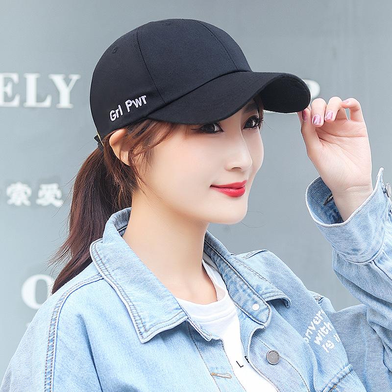 

Spring and summer new young students baseball cap casual men and women couple sun hat soft top embroidered letter hat Adjustable чёрный