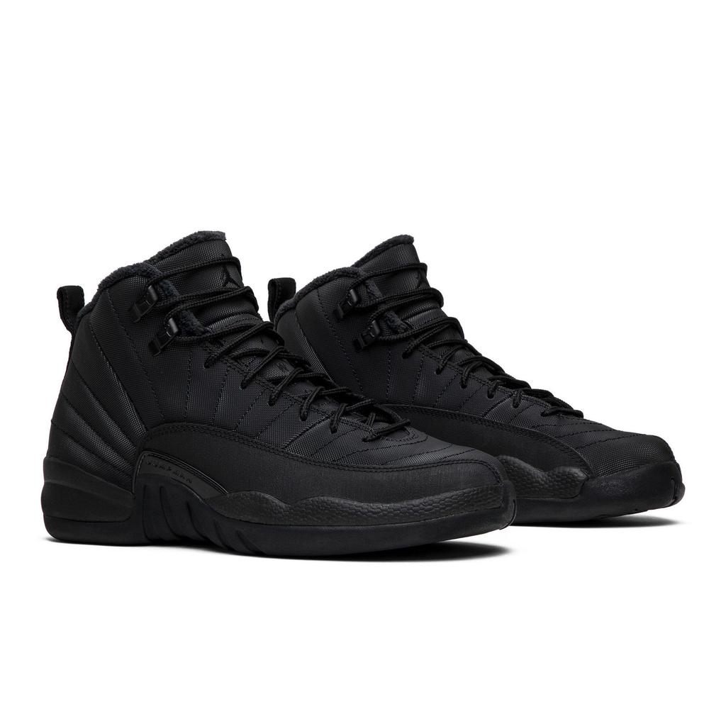 Air Jordan 12 Retro Winterized Grundschule 'Triple Black' (Unisex) Schwarze / Schwarz-Anthrazit Kinder-Basketballschuhe BQ6852 001