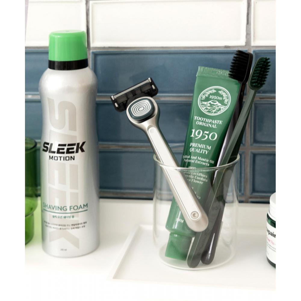 Sleek Motion Shaving Foam 210ml 2