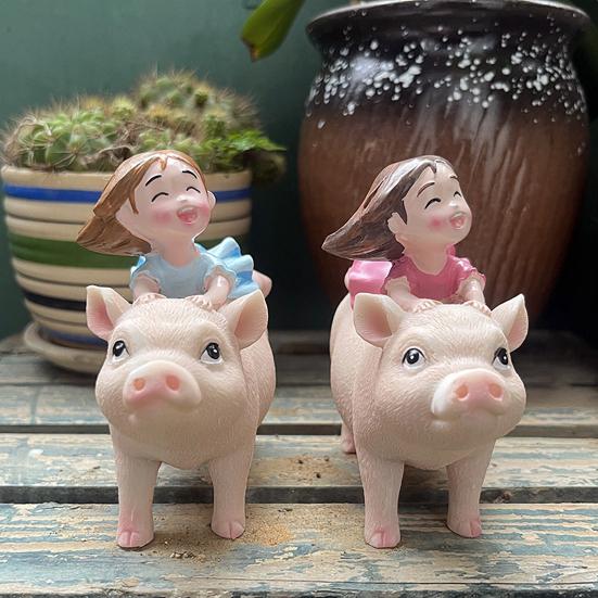 

Фигурка девочки, катающейся на свинье, смола, скульптура свиньи, настольное украшение, статуэтка свиньи, кашпо, украшение для дома, офиса, стола, полки, цветочный горшок розовый