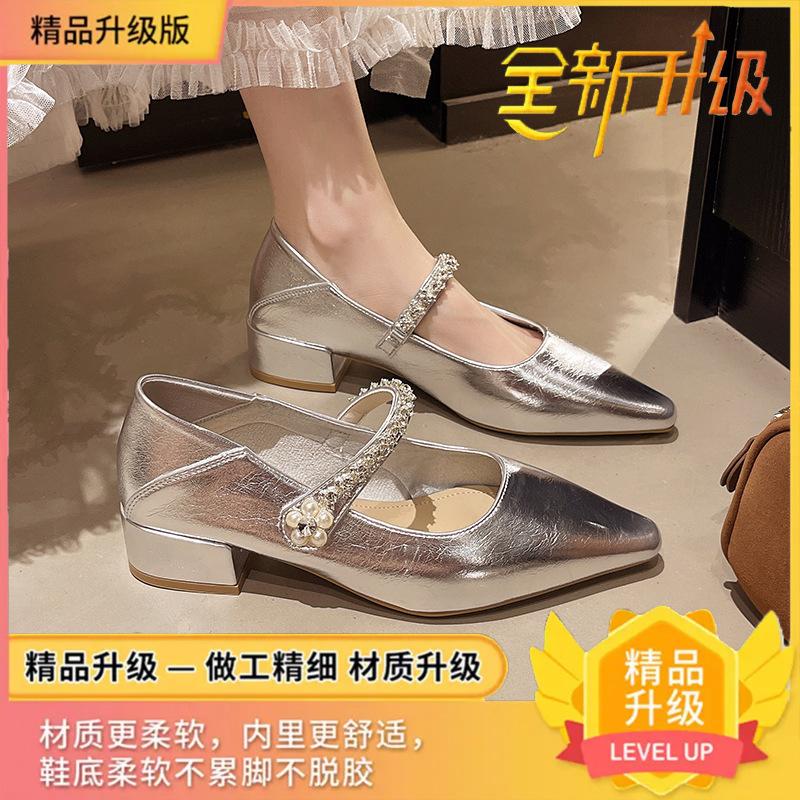 

2025 Французский сказочный стиль остроносые туфли на высоком каблуке новый летний темперамент универсальный толстый каблук одинарные туфли с юбкой женская обувь 35