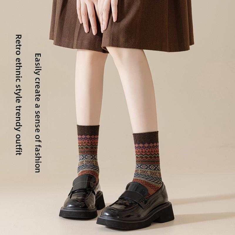 5 Pairs of Women's Spring and Autumn Vintage Ethnic Style Trendy Mid Calf Stackable Socks