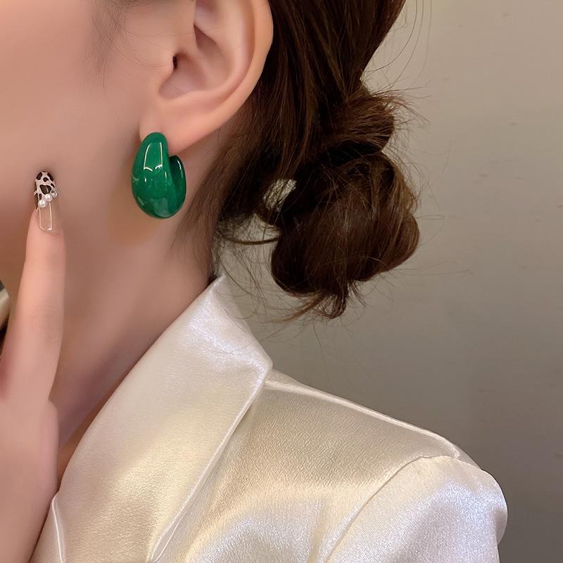 Retro 925 Sterling Silver U-Shaped Water Drop Dangle Earrings in Deep Emerald Green for Women