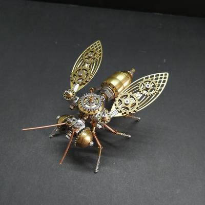 Είδη διακόσμησης – Μεταλλικά προϊόντα