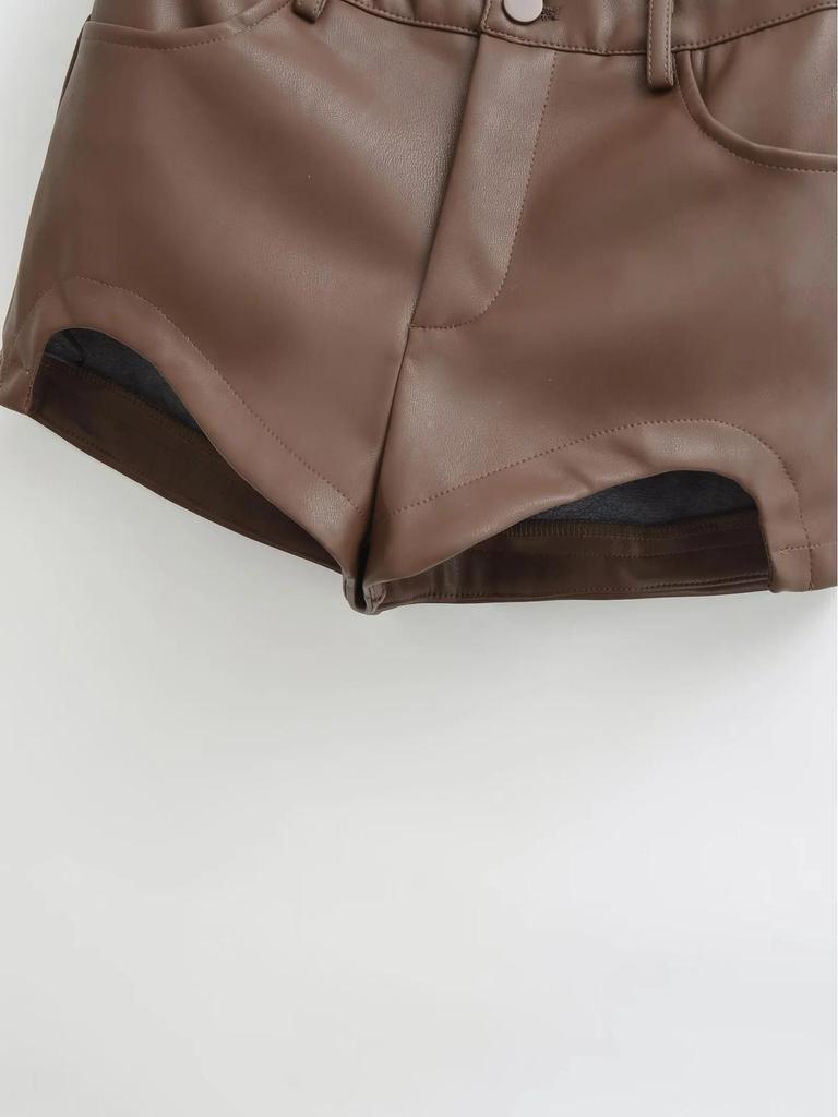 American Retro Style Slimming PU Leather Shorts with Hip Padding for Petite Figures
